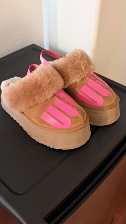 UGG Funkette Platform Slippers Chestnut Hot Pink – Women’s Size 9