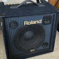 Roland KC-350 keyboard amplifier