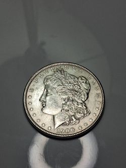 1900 P morgan silver dollar