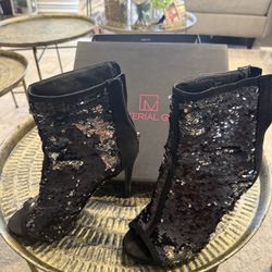 Mlexiap Black Size 7M