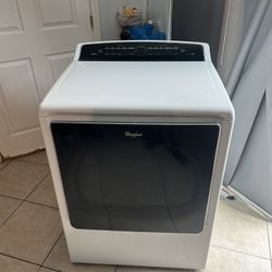 Cabrio Whirlpool Dryer