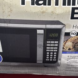 Microwave.  Like New Barley Used