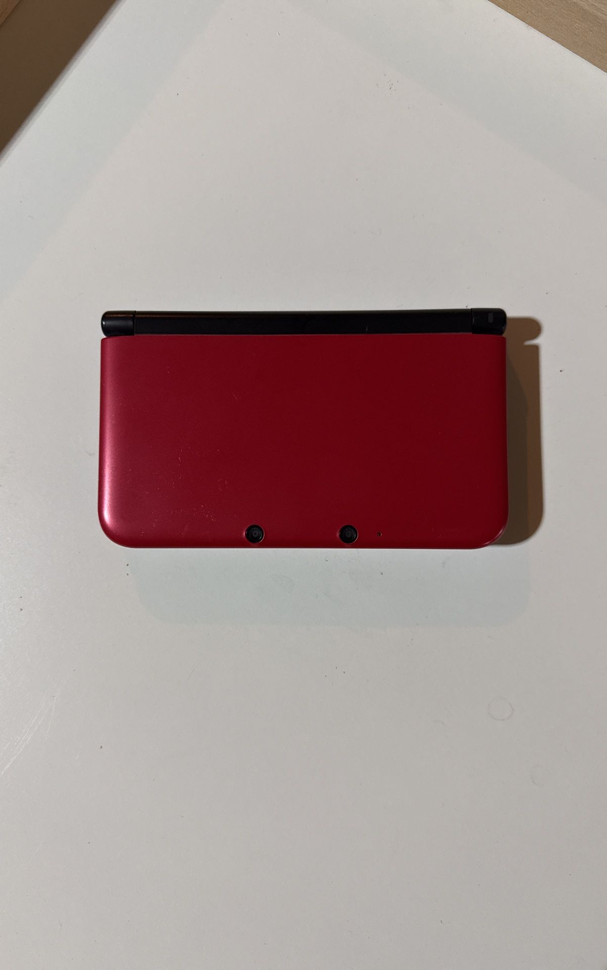 Nintendo 3DS XL Red