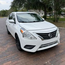 2019 Nissan Versa 
