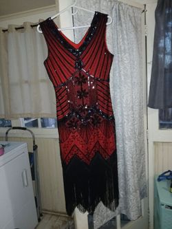 Woman's 1920s flapper dress.