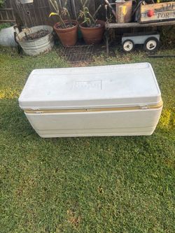 Igloo 1120 Large Cooler