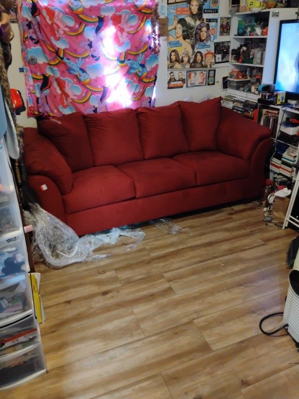 Big Red Couch bed