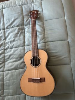 Kala Solid Spruce Tenor Ukulele