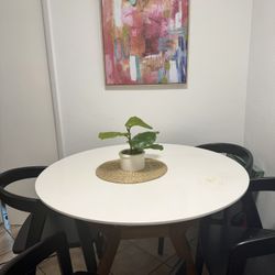 Mid-Century Modern Round Dining Table – 42” – White & Brown