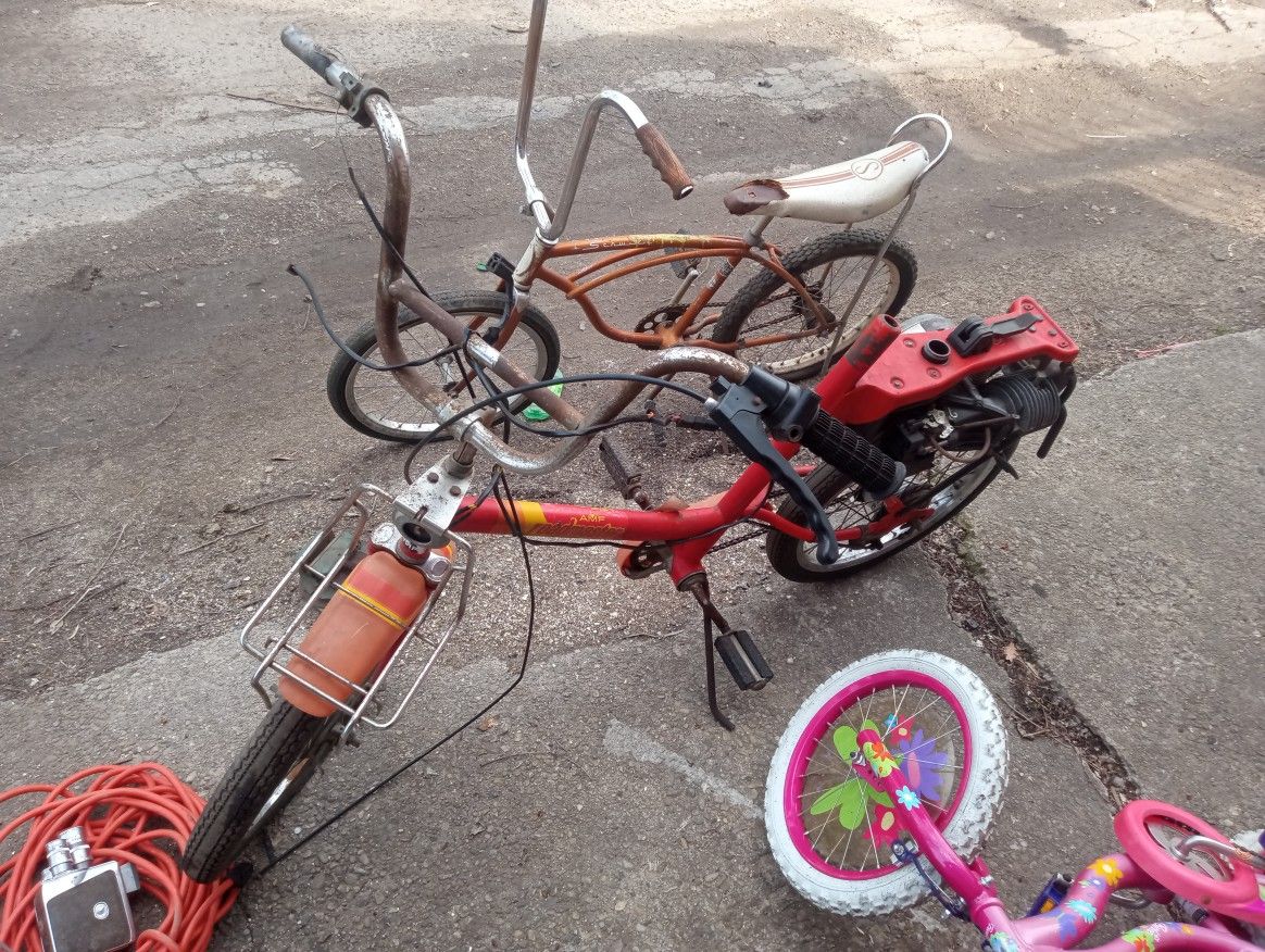 Roadmaster Moped