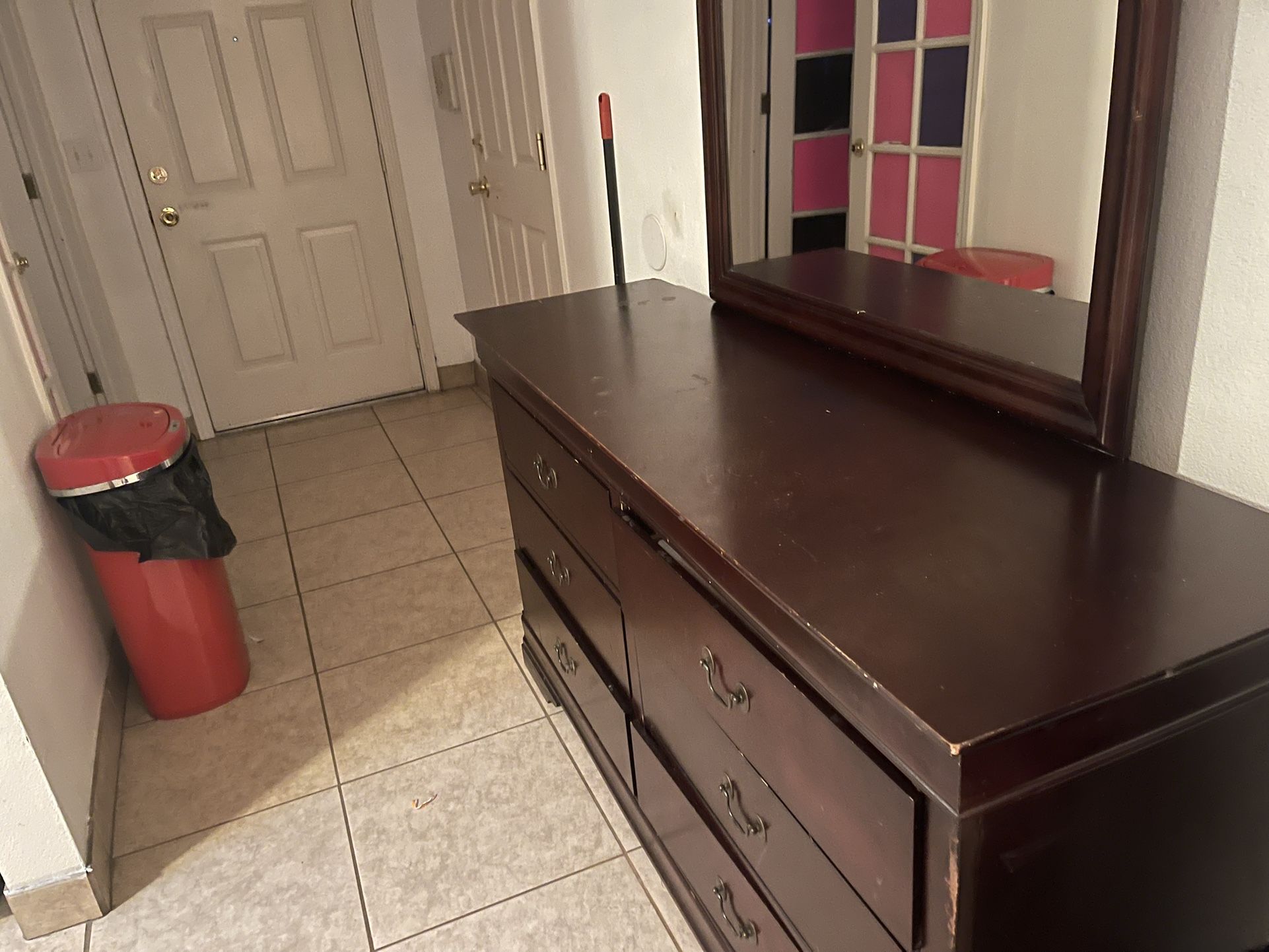 Dresser/mirror $50.00