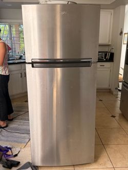 Whirlpool Stainless Steel Top-Freezer Refrigerator