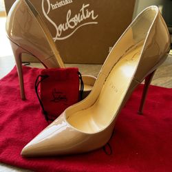 Christian Louboutin Pumps