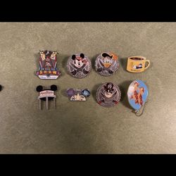 Assorted Disney Pins 