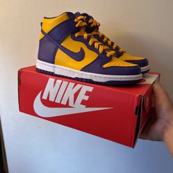 Nike Dunk High Lakers (5.5y,13)
