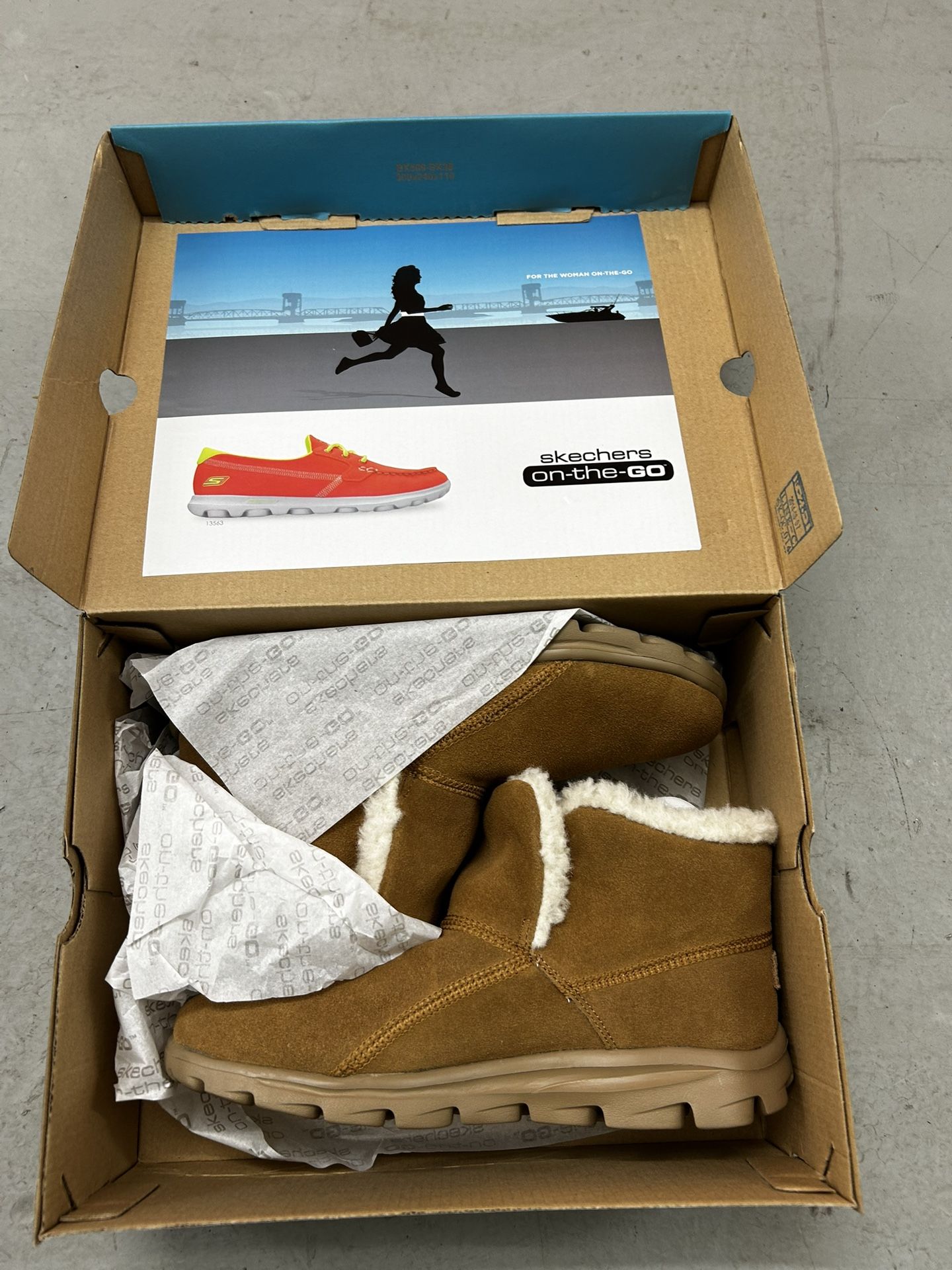 Skechers Performance Women's On The Go 400 Blaze Winter Boot size 8