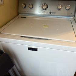 MAYTAG TOP LOADING WASHING MACHINE