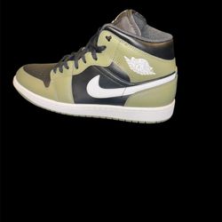 Nike Air Jordan 1 Mid Olive