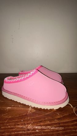 Pink Uggs