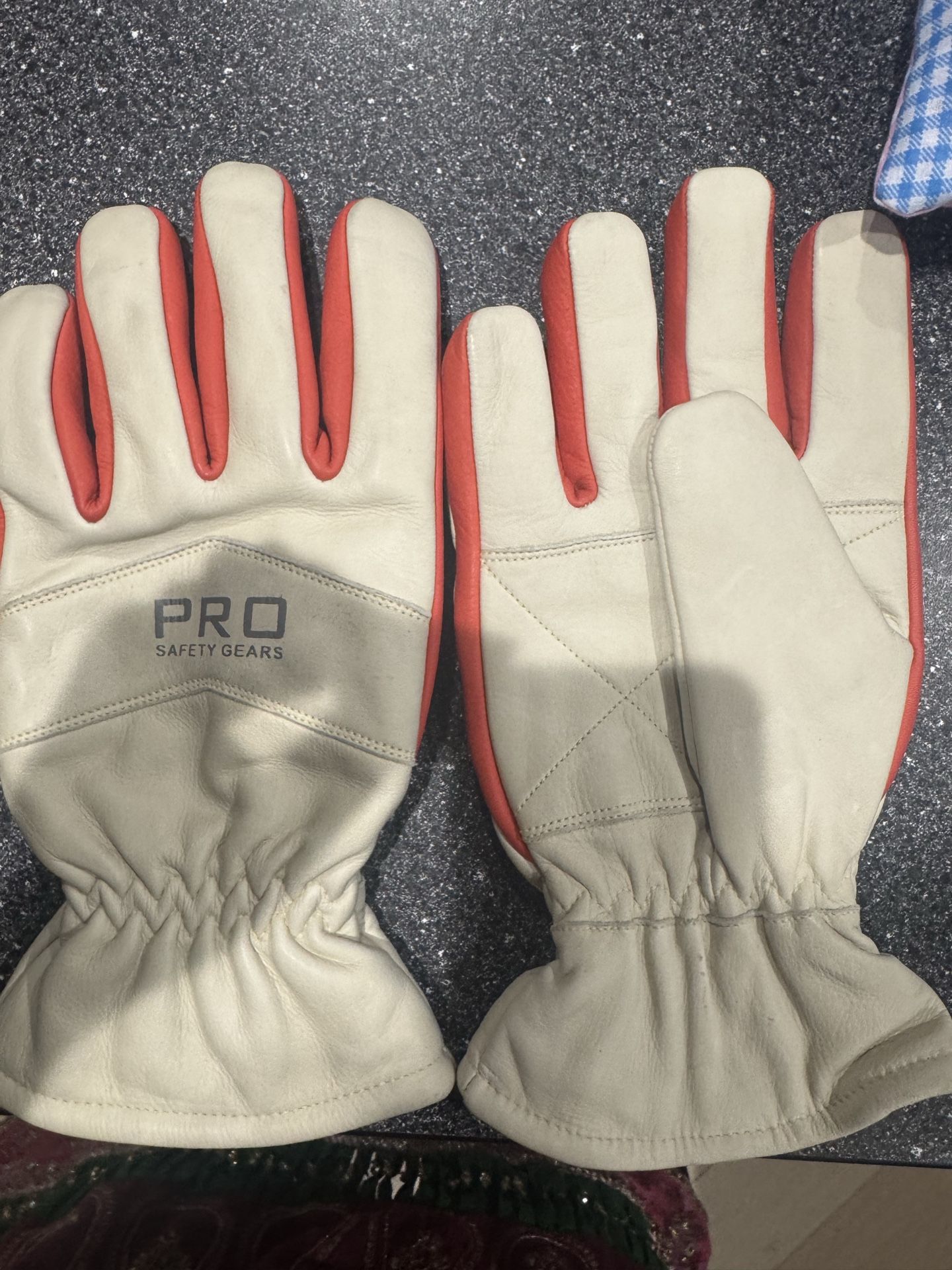 New firefighter gloves large size