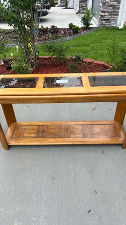 Entrance Table