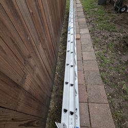 Werner Aluminum Ladder 32ft 