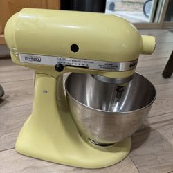 KitchenAid K45SS Stand Mixer Butter Yellow Tilt-Head w/ SS Bowl
