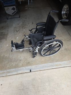 Child's wheel chair