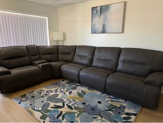 6 Pc reclining couch  sub charging port