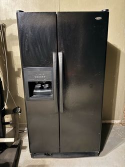 Amana side by side refrigerator
