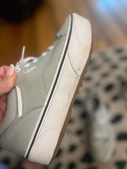 Women’s vans size 11