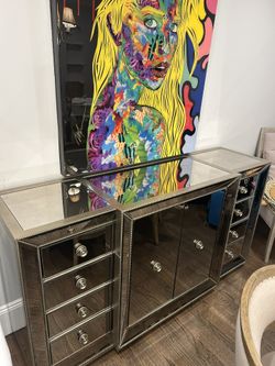 ✨ Omni Mirrored Buffet – 72” Wide – $350 OBO – VERY Heavy, Needs Dolly + 2 People ✨
