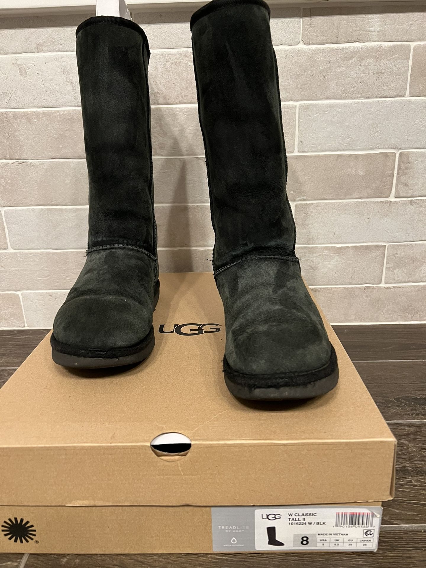 Ugg Classic Tall Black Boots Size 8 