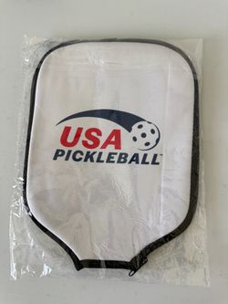Pickleball paddle cover