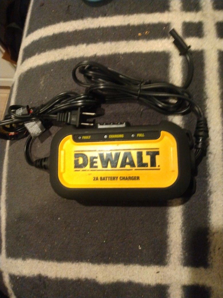 DeWalt 2A Battery Charger