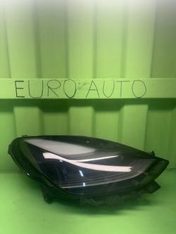 2017 2018 2019 2020 2021 2022 2023 2024 Tesla Model 3 / Y Right Passenger Side Headlight OEM 1514953-00-C Projector Type 91134
