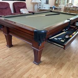 Pool Table ( Free Delivery & Set Up & New Color Felt Of Your Choice