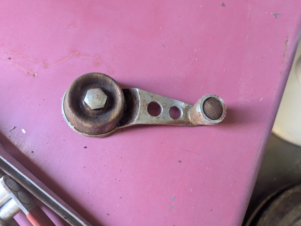 GM WOOD GRAIN DETAIL WINDOW HAND CRANK
