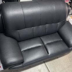Leather Set Couches Free If Pick Up Today 1/22
