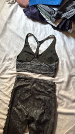 Lululemon size 4.  , set