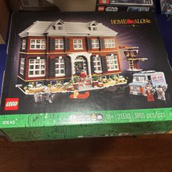 Lego Home Alone House BNIB