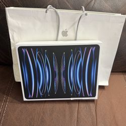 Brand Never Opened 6th Generation iPad Pro 12.9 Inch 256gb Wifi 
