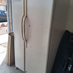 Free Fridge/freezer *Freezer Side Works-fridge Not Cold