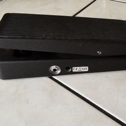 Cry Baby Pedal Wah BRAND NEW. FIRM PRICE 