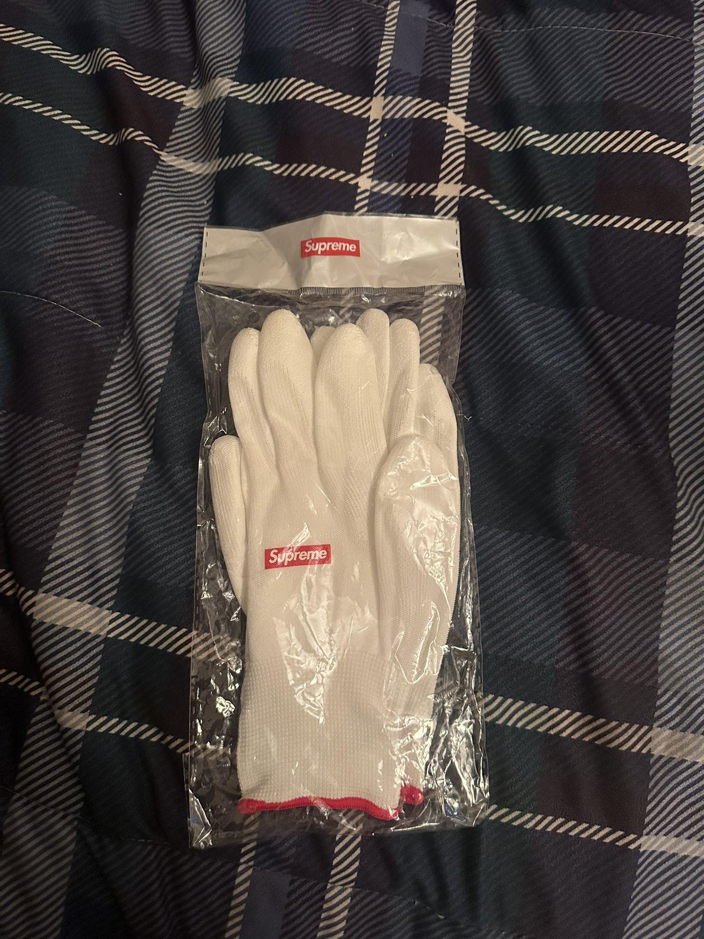 Supreme Rubberized Gloves