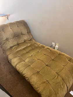 Chaise lounge
