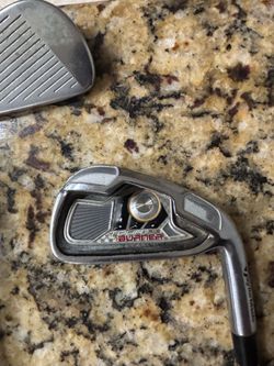 Set of Golf Irons with Graphite ShaftsTaylor Made