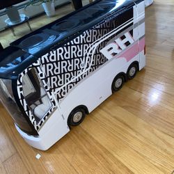 lol Bus And Rainbow Tour Bus 