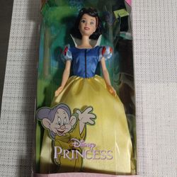 Disney Princesses Snow White Vintage Year 1999 