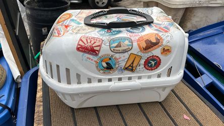 Hard Shell Pet Carrier with Travel Stickers